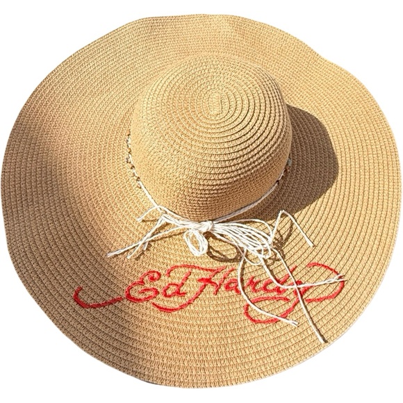 Ed Hardy Beige Sun Hat with Red Script - Picture 9 of 10